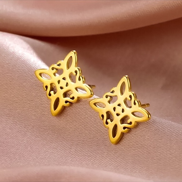 🔵𝟲𝟱%𝗢𝗙𝗙 𝗯𝘂𝗻𝗱𝗹𝗲𝘀 𝟯+🔵 NEW Witch Knot Stainless Steel Stud Earrings - Picture 6 of 11